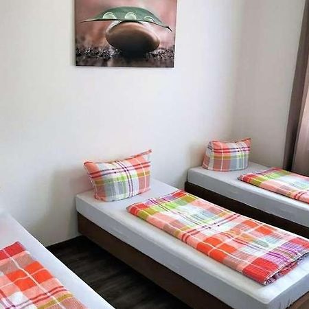 Hostel "Berkut" Нюрнберг Екстер'єр фото